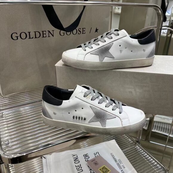 Golden Goose - Picture 1 of 6
